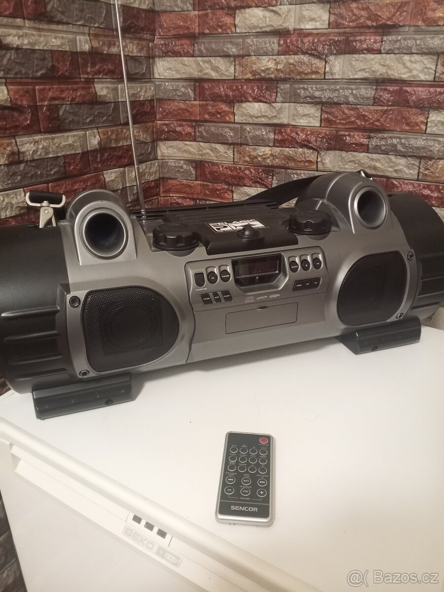 Prodám Rádio Sencor USB/CD MP3/AUX