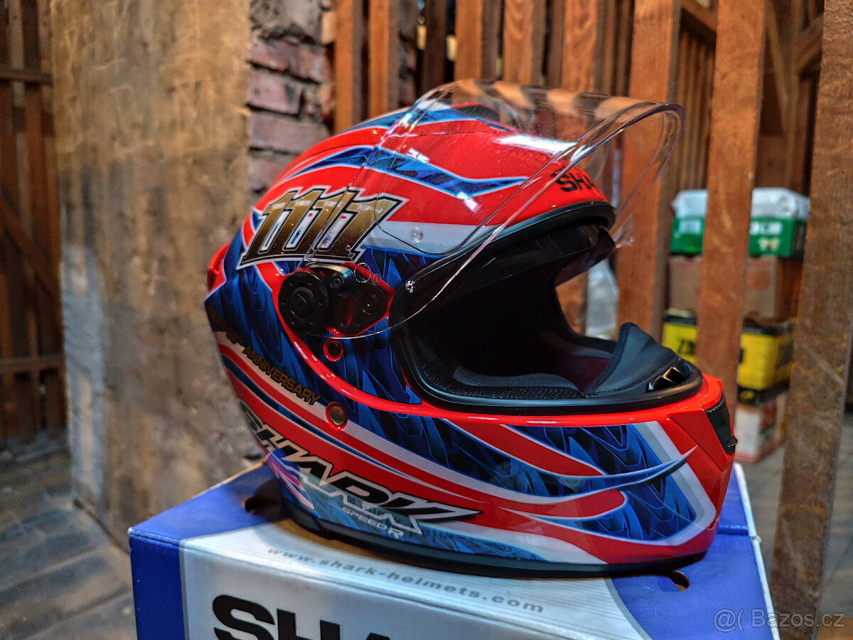 Helma bunda boty batoh na moto