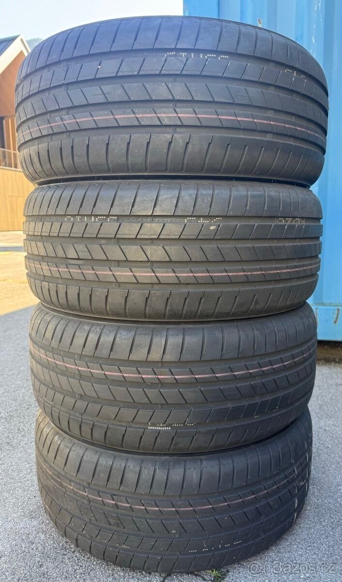 Brigdestone letni 235/45 R18 zanovni
