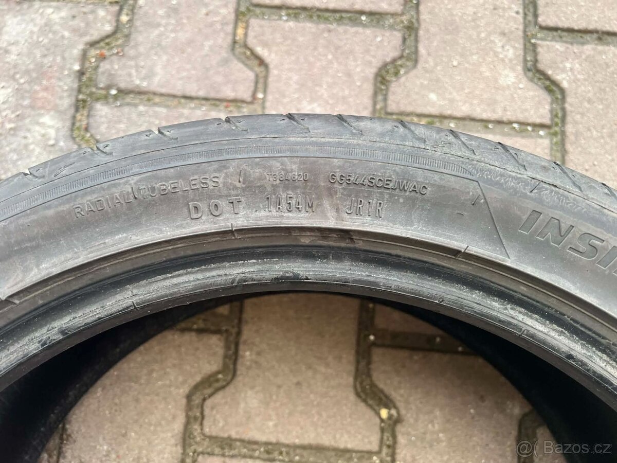 prodám pneu 18 215/45/18