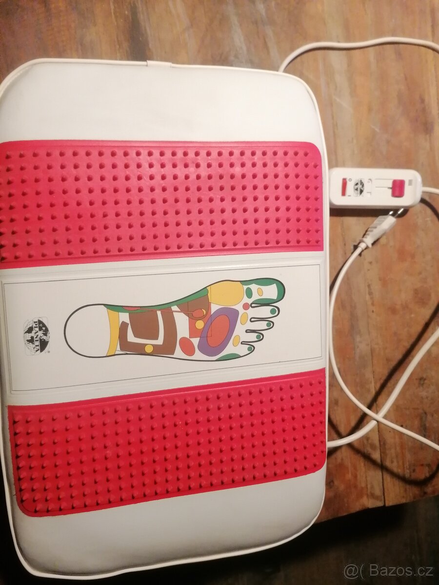 Masážní polštář pod nohy