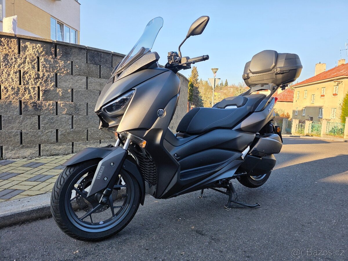 Yamaha XMAX 300