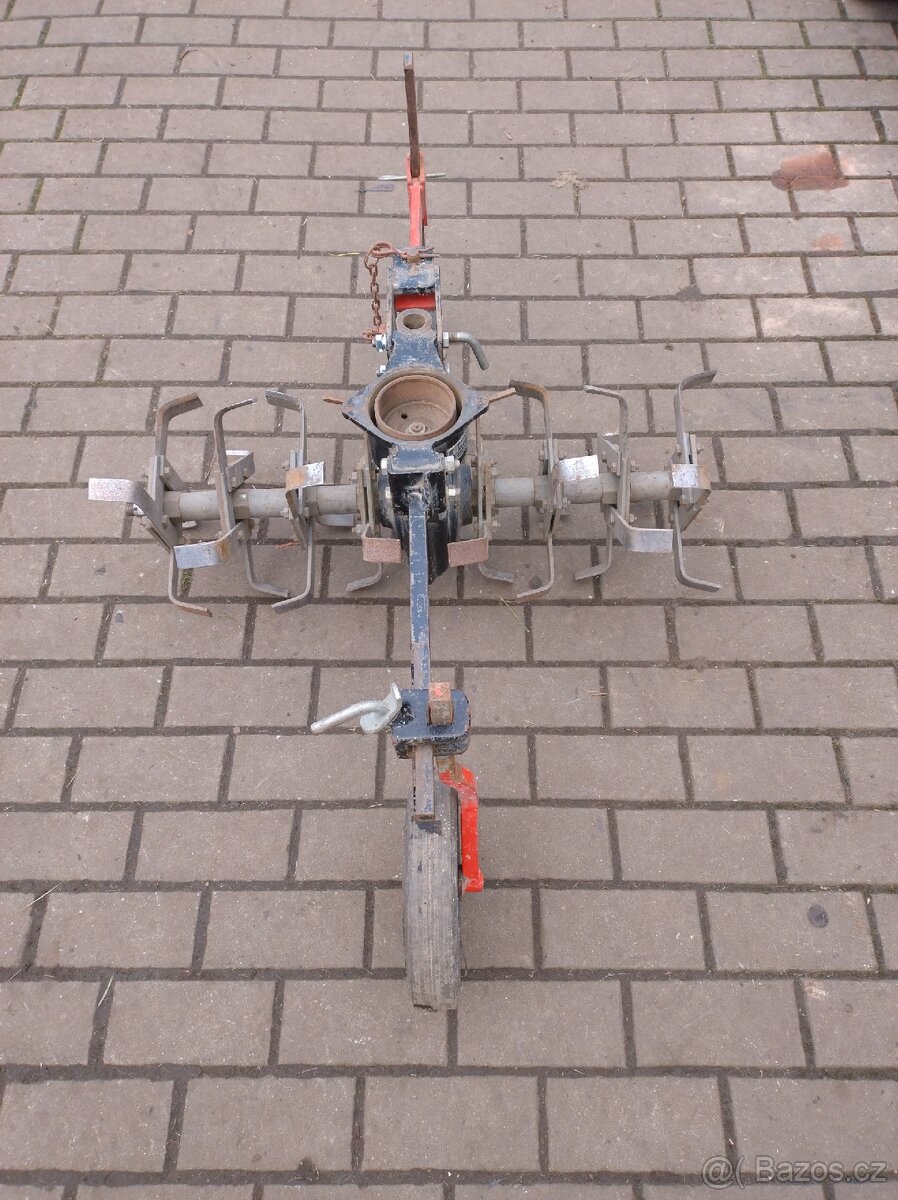 Rotavator vari terra