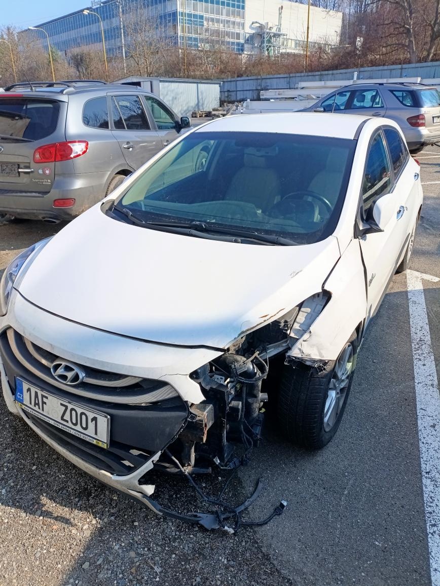 HYUNDAI i30 1.4 73kW 2012 – NÁHRADNÍ DÍLY (G4FA)