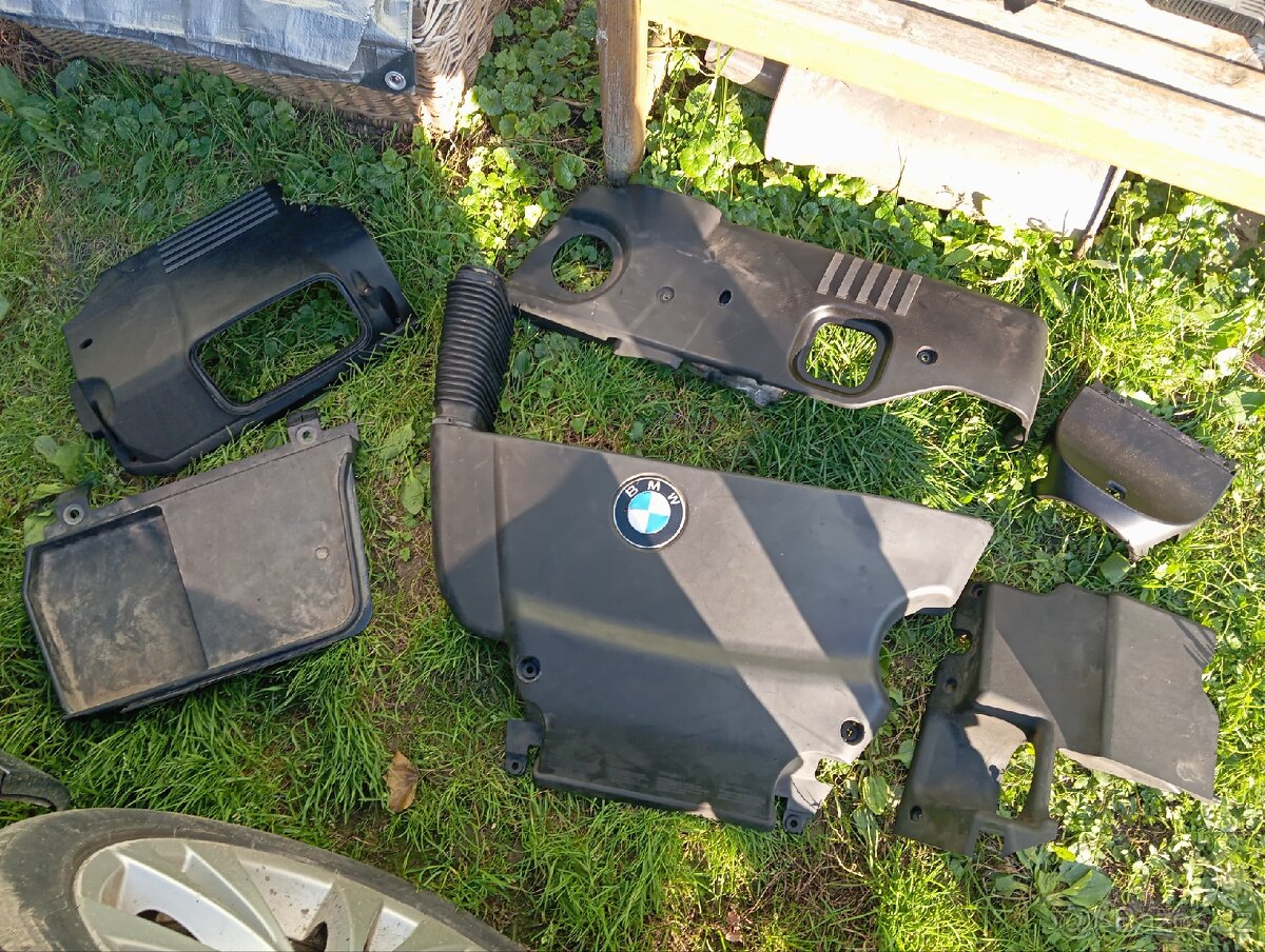 BMW E46 plasty