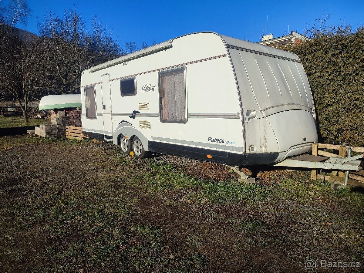 Prodám velký karavan