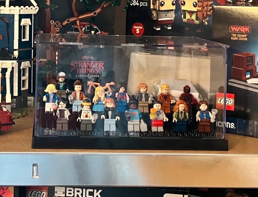 LEGO figurky Stranger things - 11370 a 75810