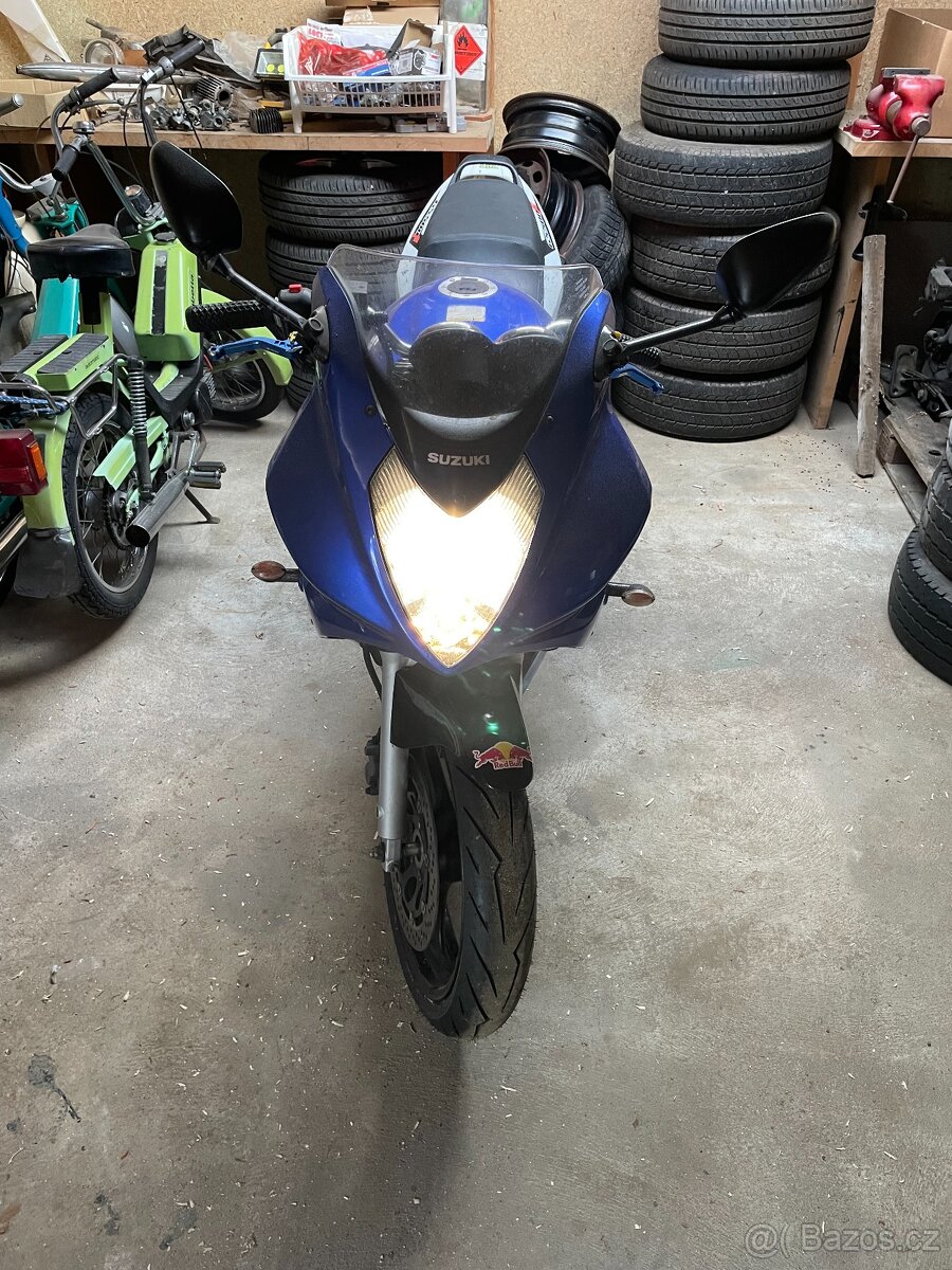 Suzuki GS500F
