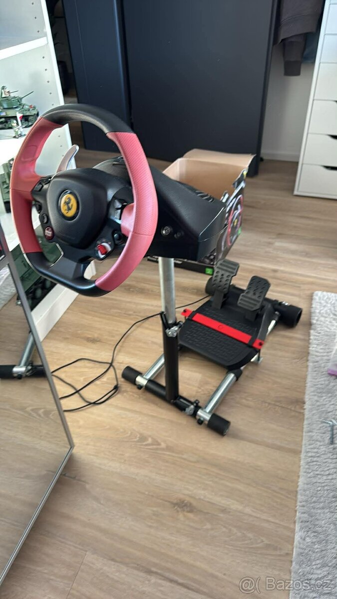 Ferrari 458 Spider Racing Wheel + Wheel Stand Pro