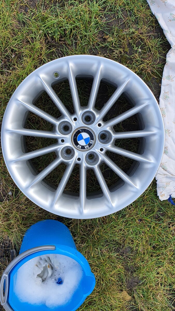 BMW ALU disky 7Jx16H2