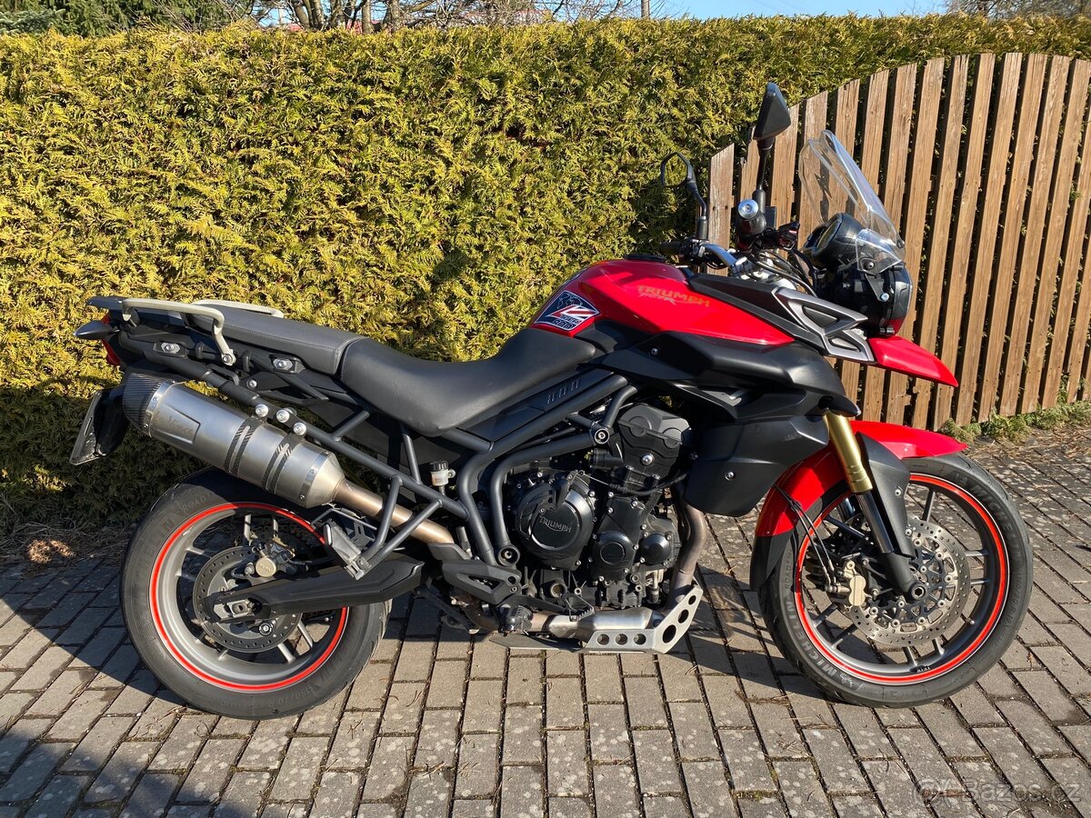 TRIUMPH TIGER 800 XR