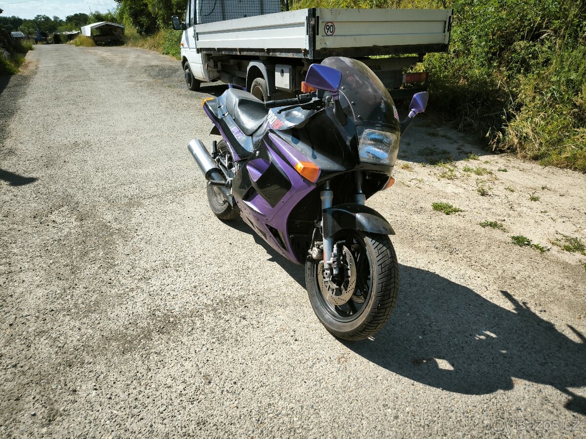 Kawasaki gpz 1000 rx