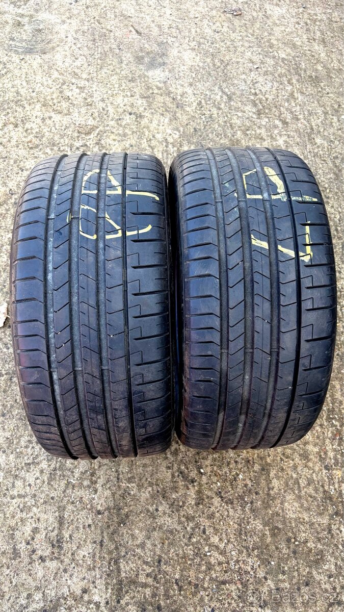 Pneu Pirelli P-ZERO letní 275/35 R19