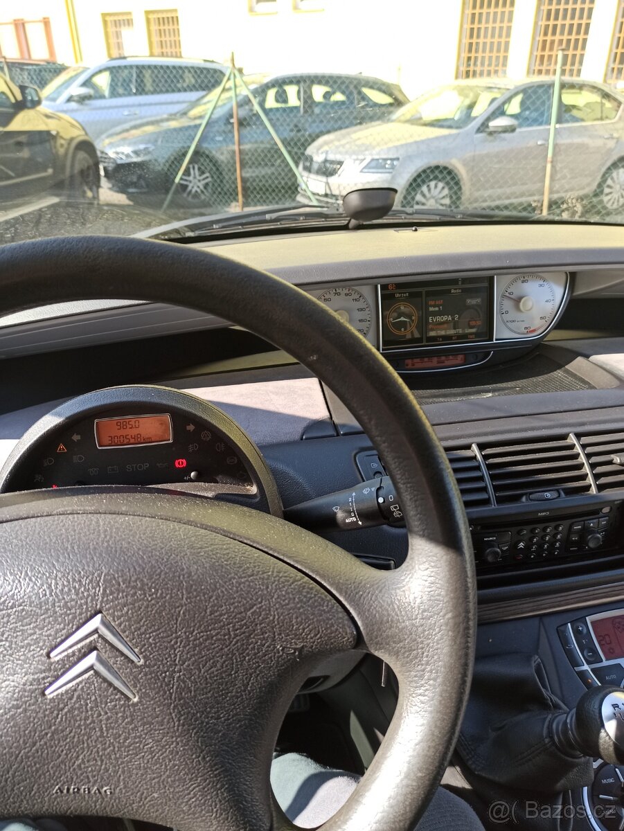 Prodej Citroënu C8