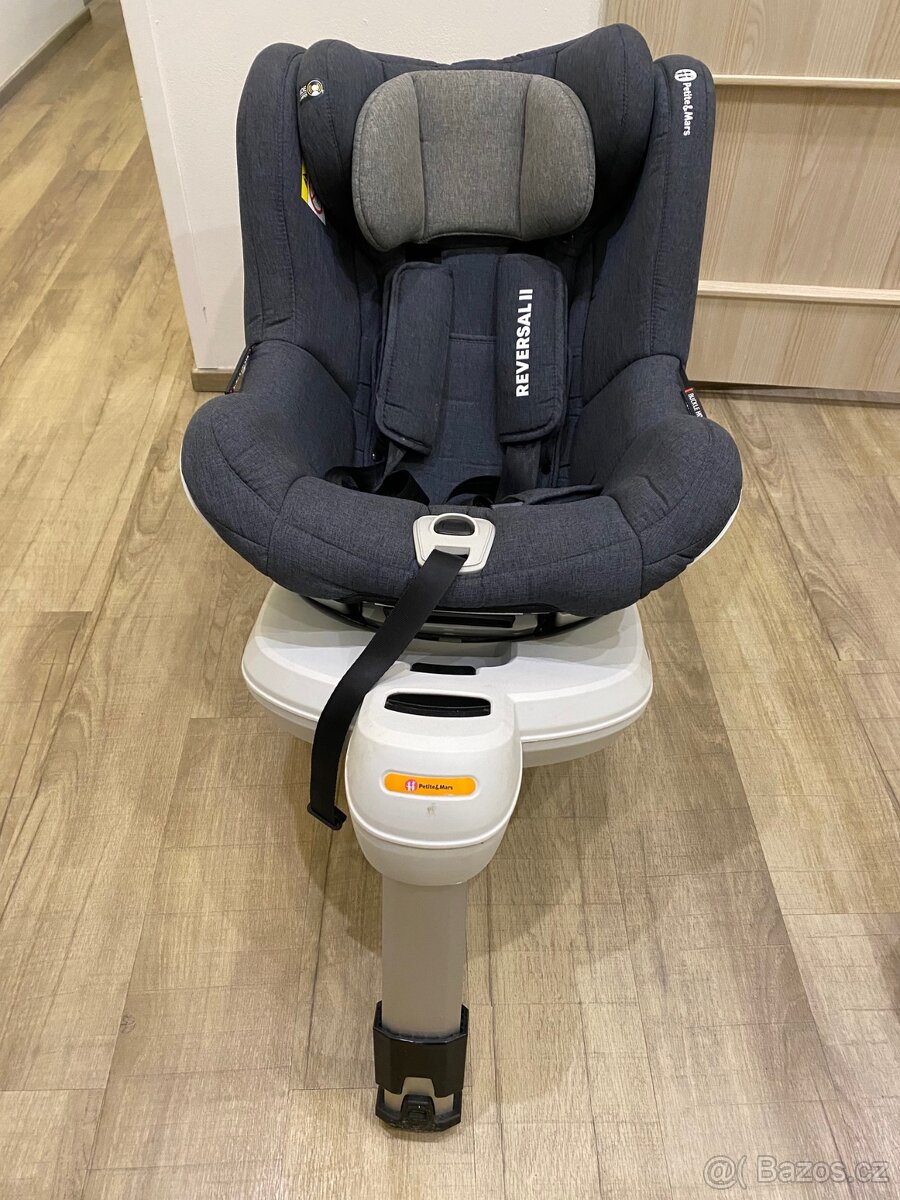 PETITE&MARS Autosedačka Reversal II Isofix Grey
