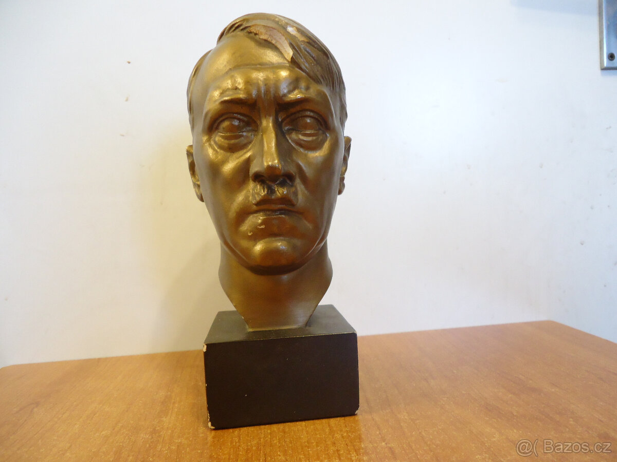 Adolf Hitler - busta