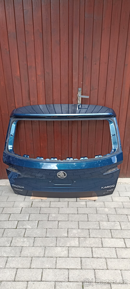páte dveře škoda karoq