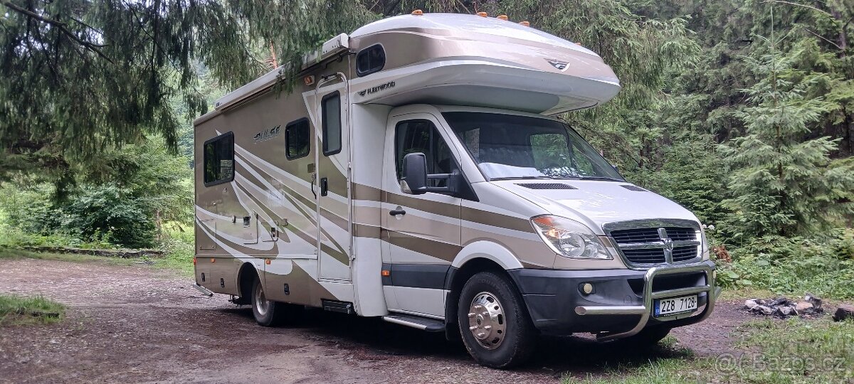 Obytný Mercedes SPRINTER V6