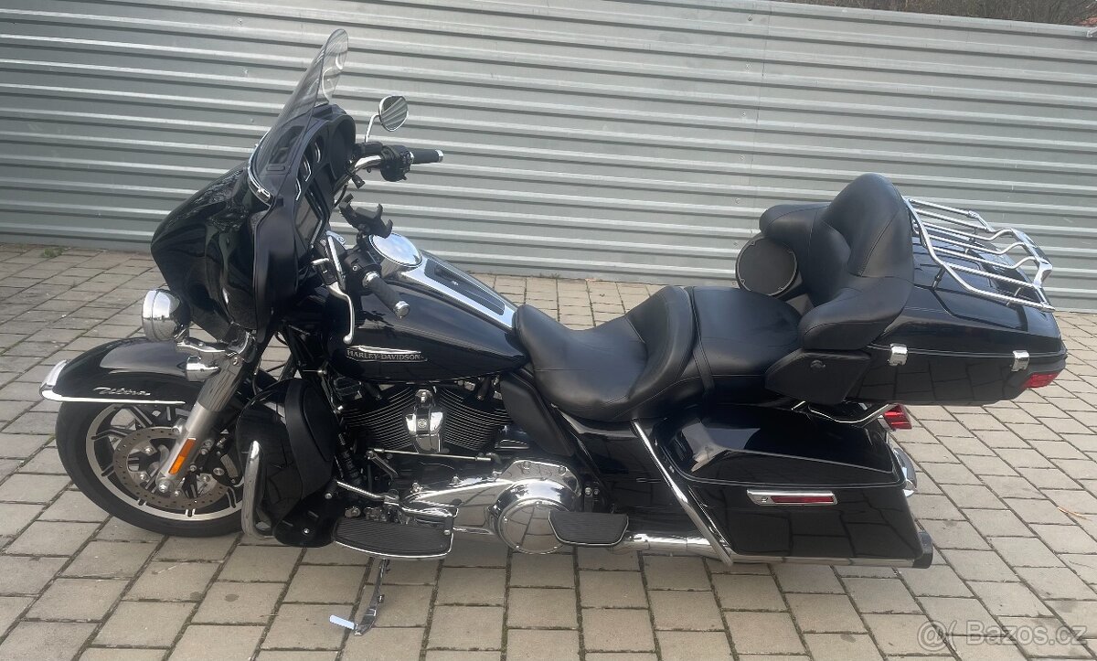 HARLEY DAVIDSON ELECTRA GLIDE ULTRA CLASSIC