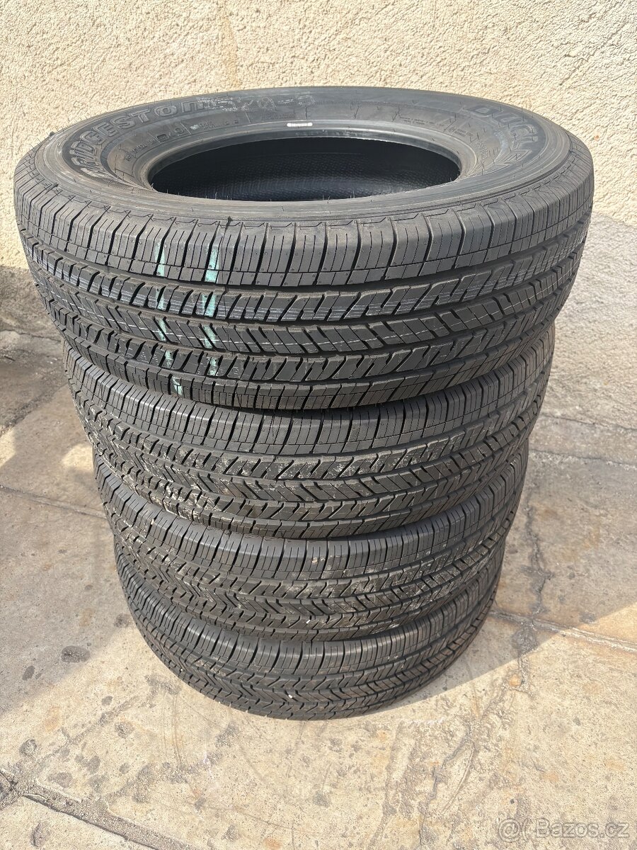 Sada nových pneu Bridgestone Dueler 255/70 18