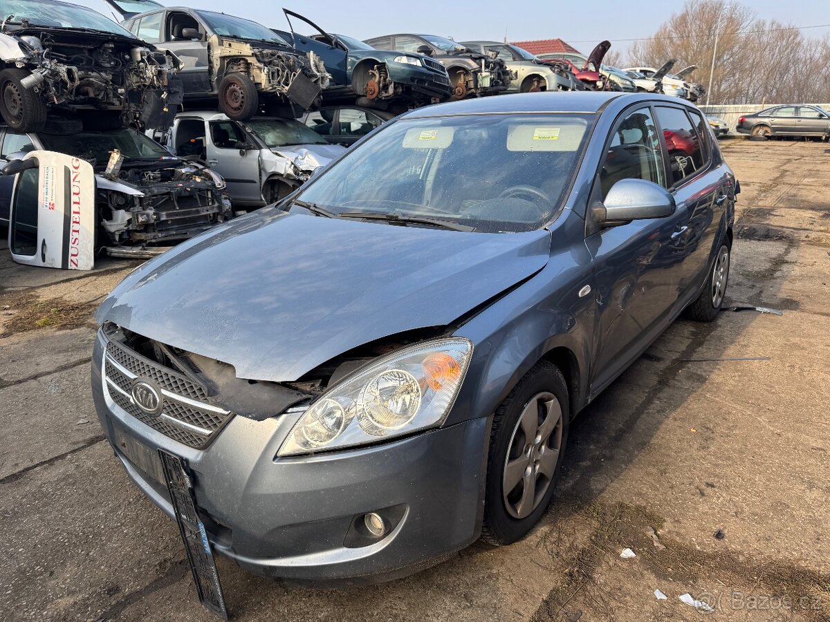 KIA CEED 2008 na náhradní díly ND