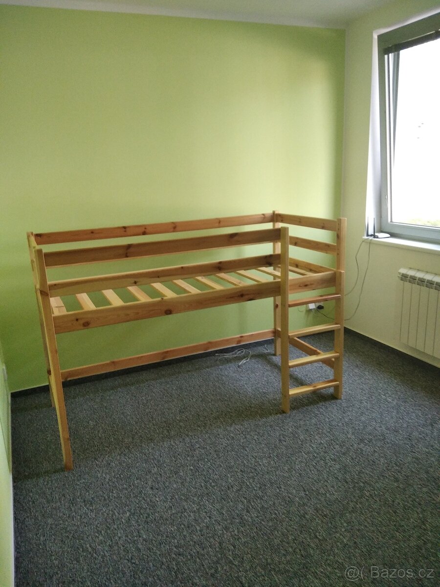 Dětská vyvýšená postel