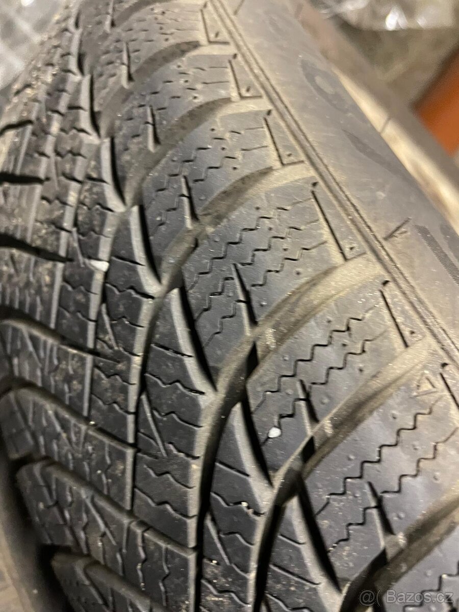 Pneu Aixam 145/80R13