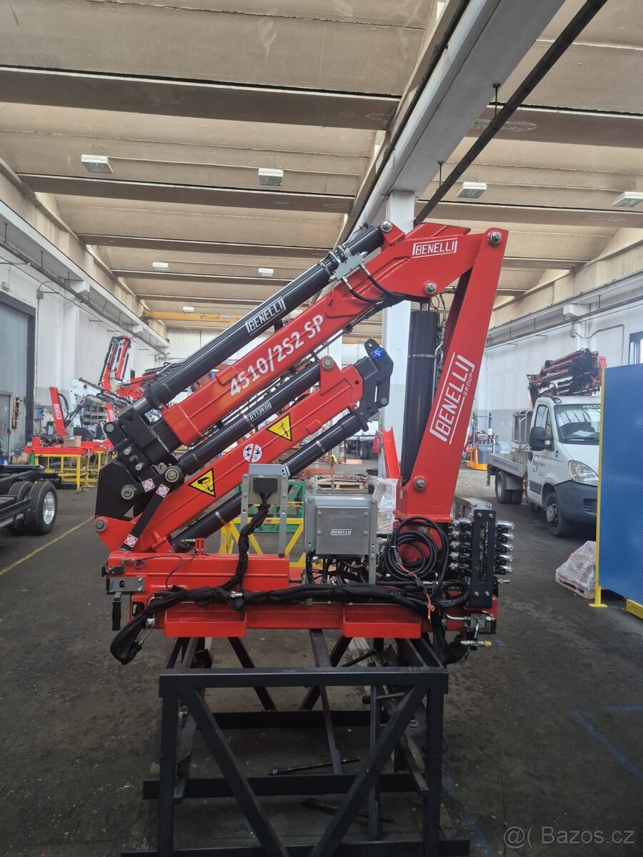 HYDRAULICKA RUKU BENELLI
