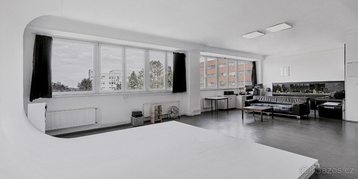 Studio 100m2 / Praha 4