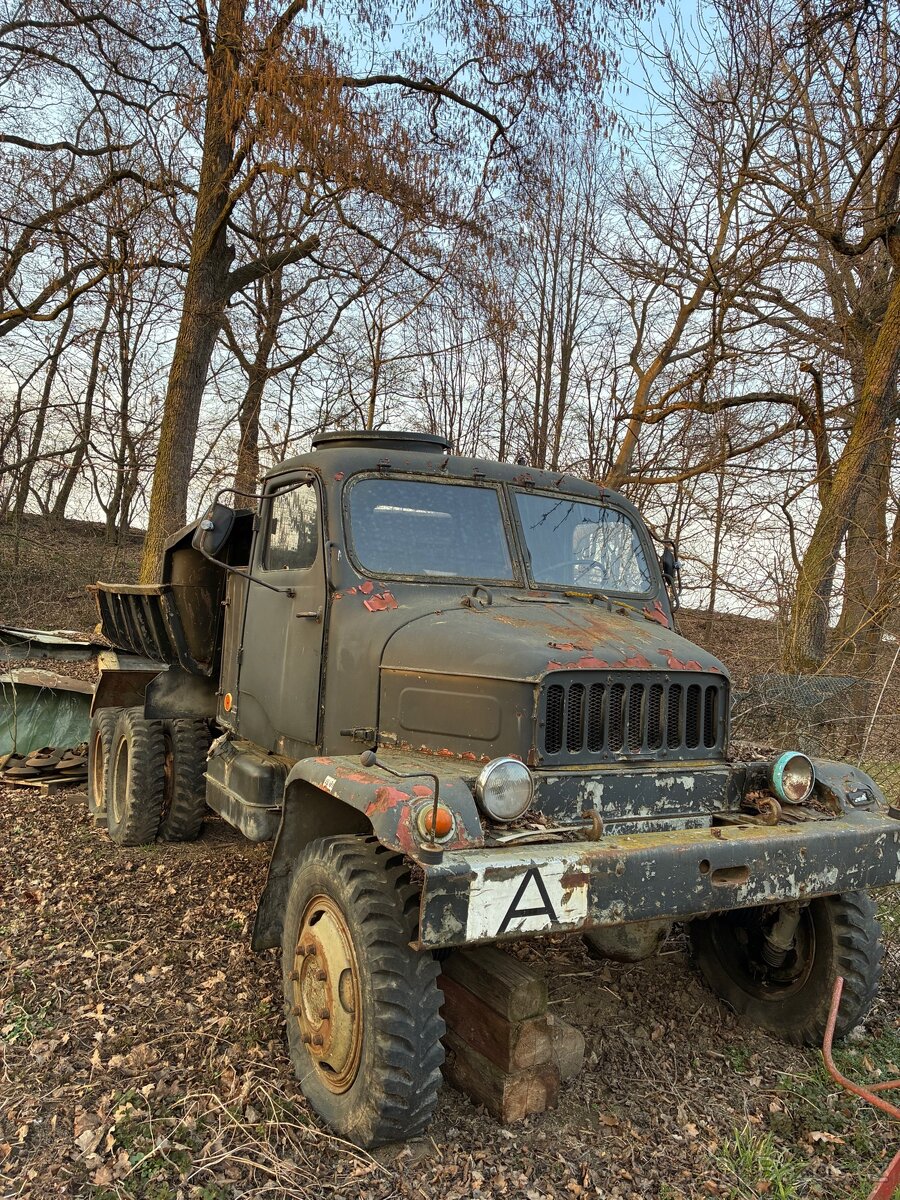 Praga v3s dumper