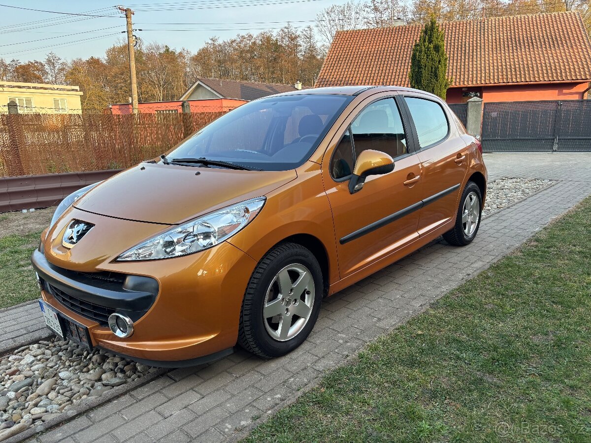 PREDÁM PEUGEOT 207 1,4i