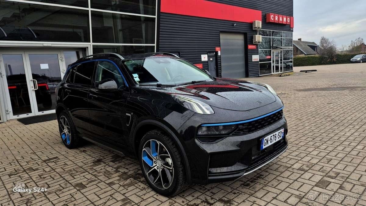Prodám Lynk & Co 01 (Volvo XC40)