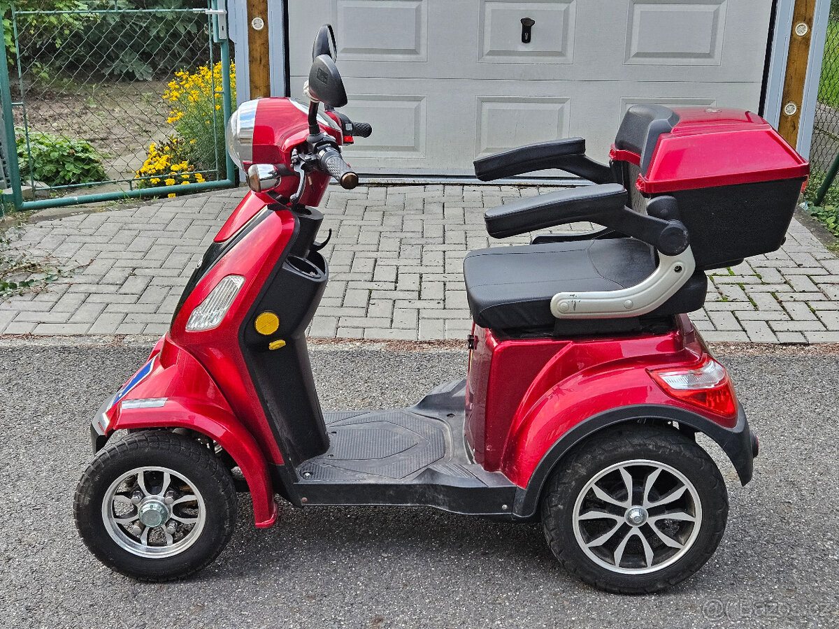 Elektrická čtyřkolka - Selvo 41000