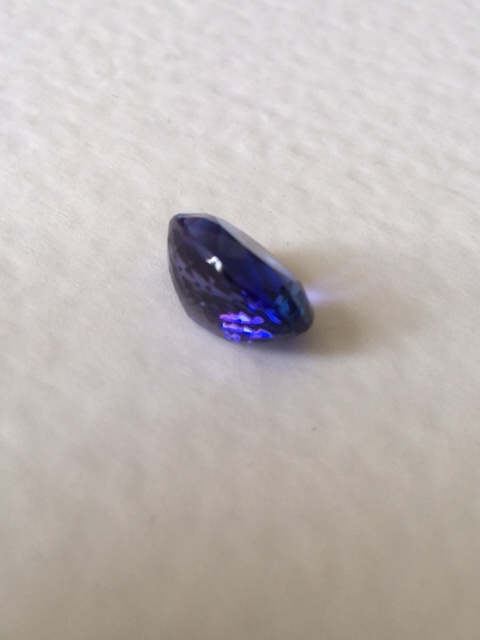 Tanzanit 8,47 karátu
