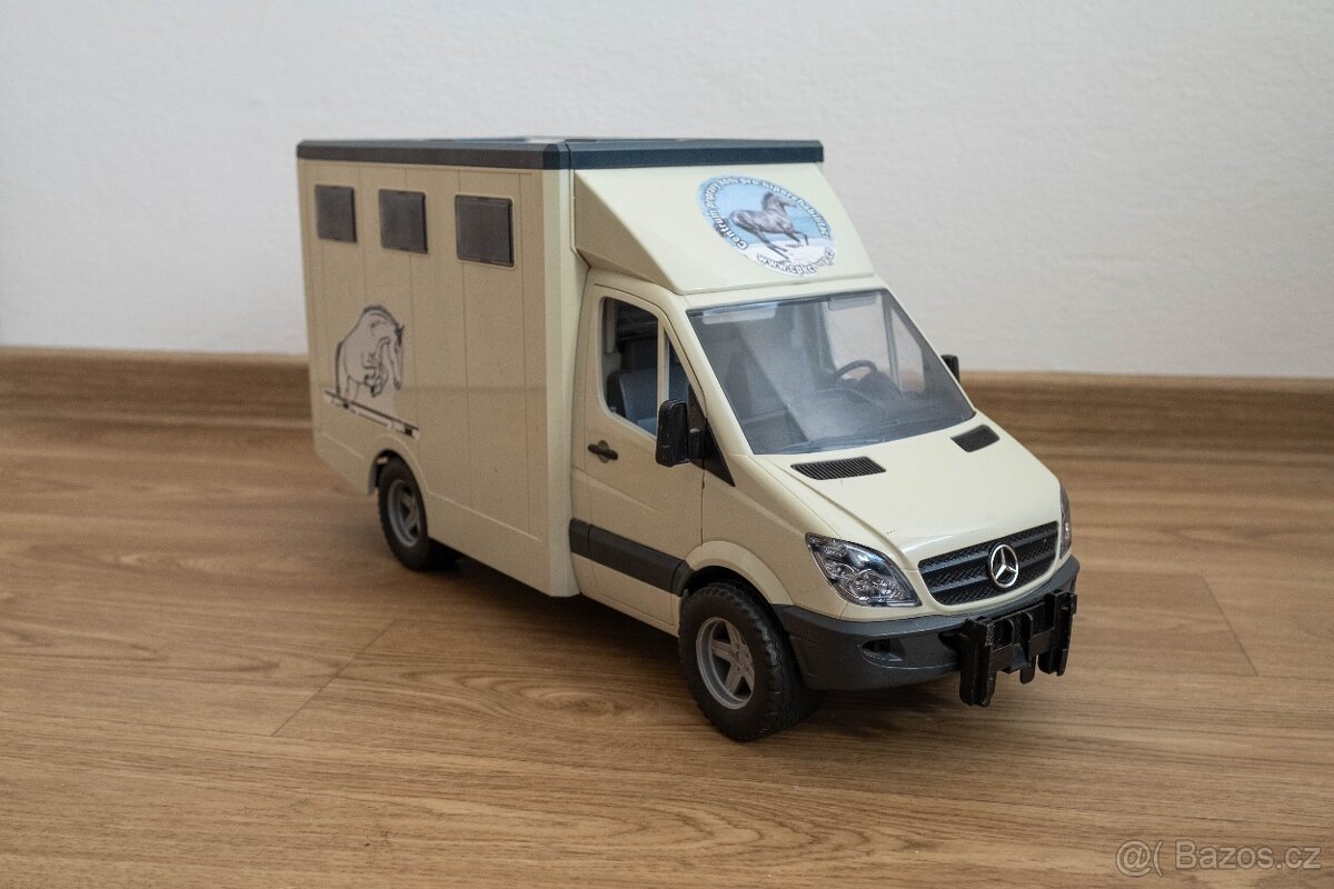 Bruder - auto přepravník koní