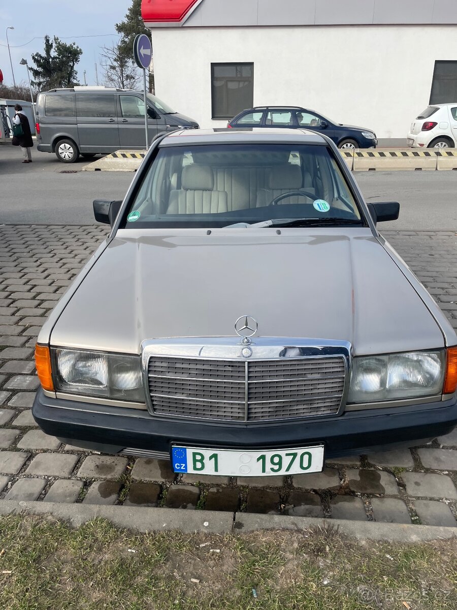 Mercedes-Benz 190E W201
