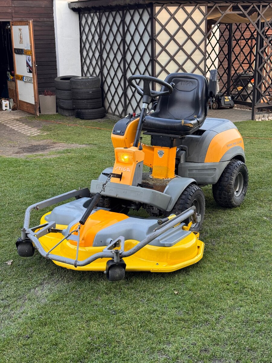 Stiga ParkPro 25 + Sněžná fréza