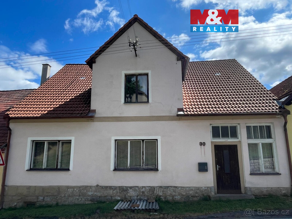 Prodej rodinného domu, 452 m², Újezdec