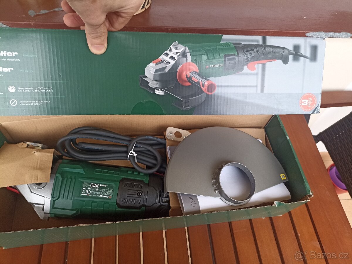 uhlová bruska 230 nová zár. 3R flexa