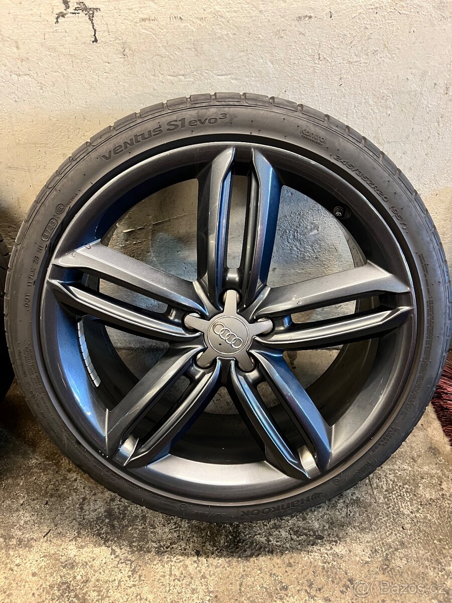 Letní kola Audi r20 Pompei