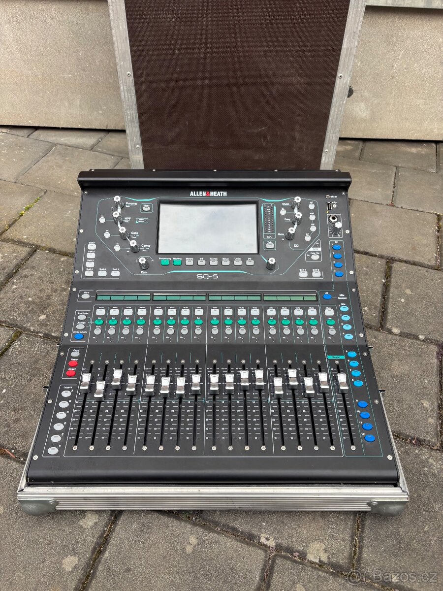Allen & Heath SQ5 + 2x stagebox DX168