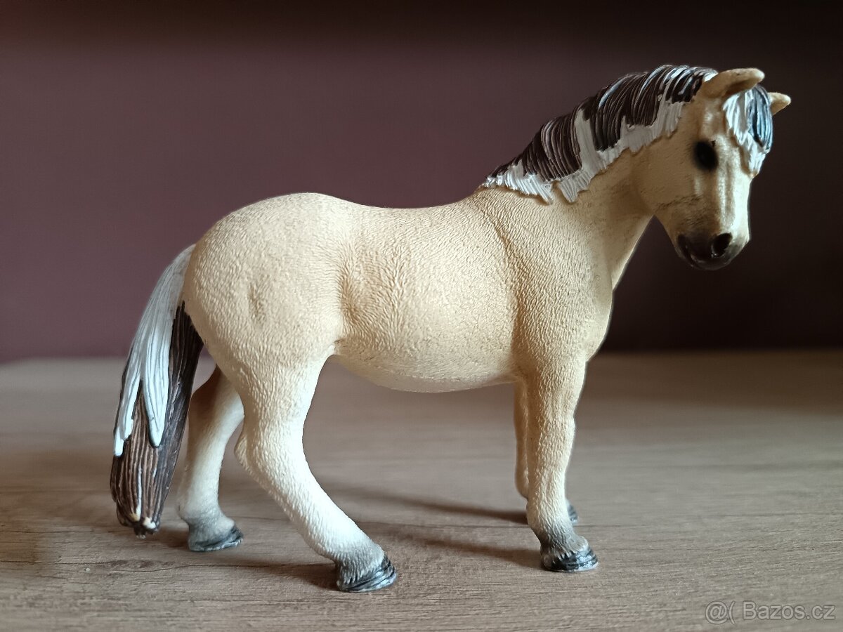 SCHLEICH SBĚRATELSKĒ FIGURKY 99