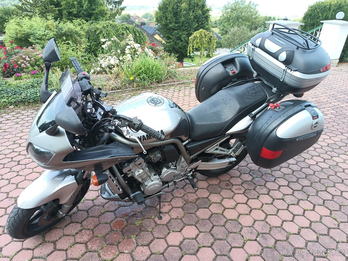 Yamaha FZS1000 po servisu