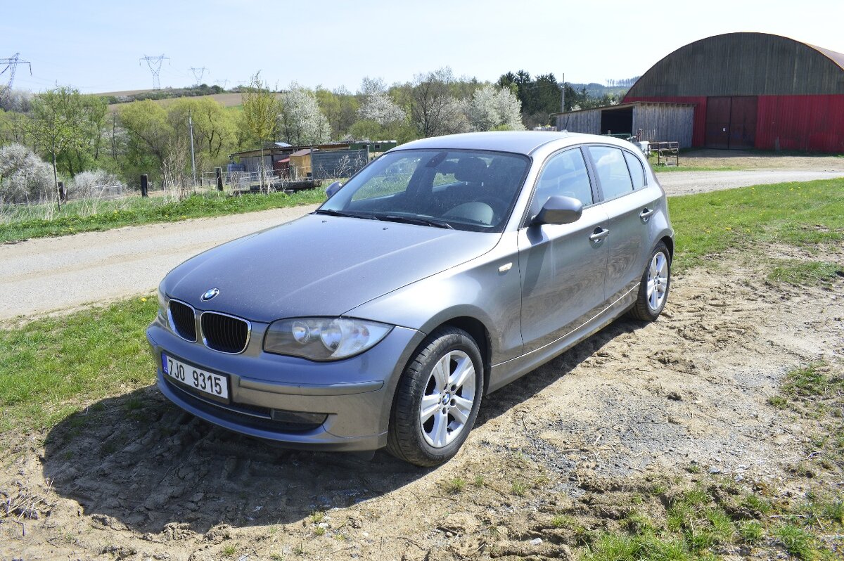 BMW e87 116d 2011 E87