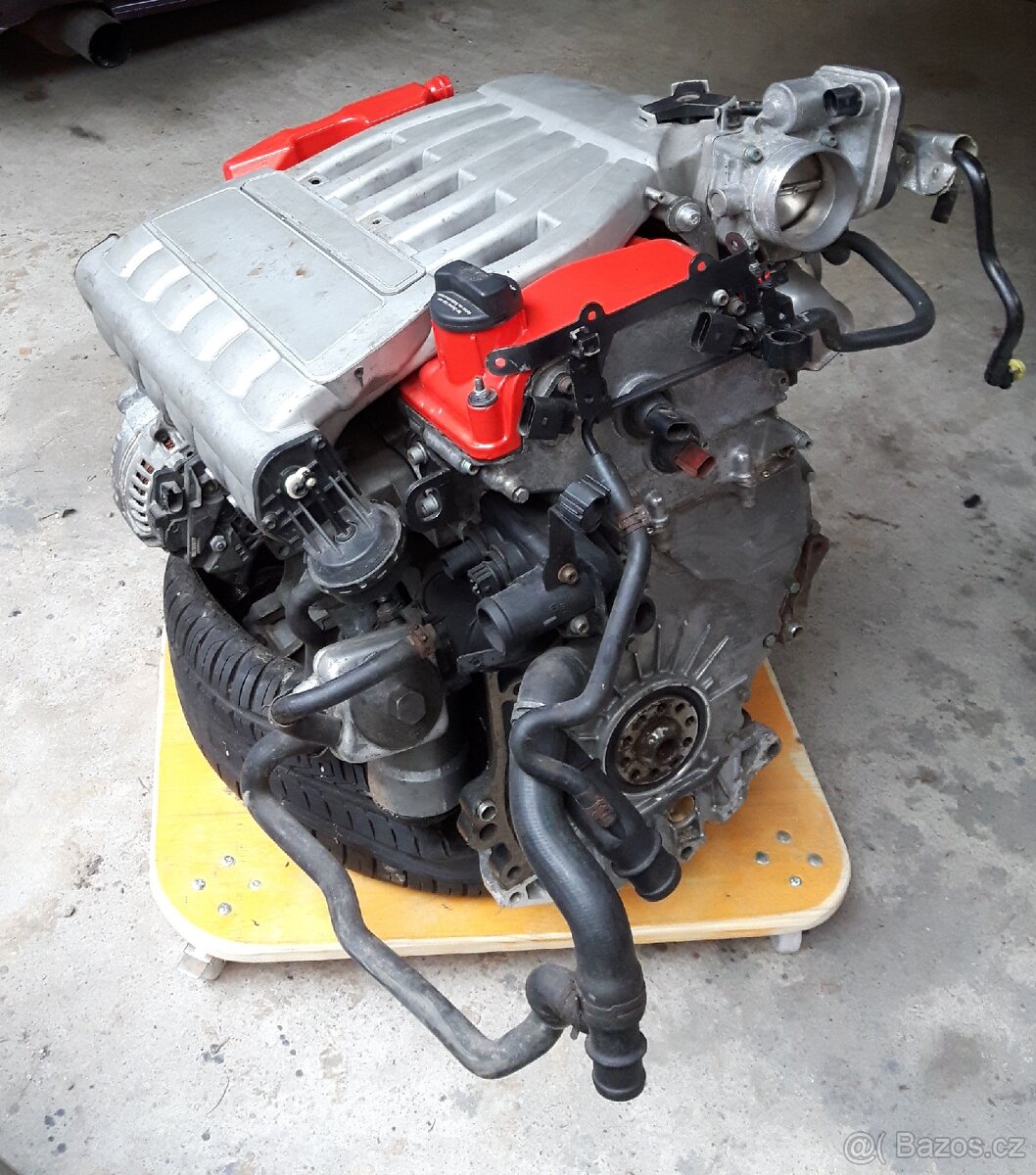 Motor R32 kód BML najeto 70tis km