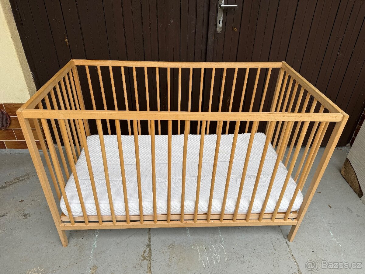 Dětská postýlka 120x60