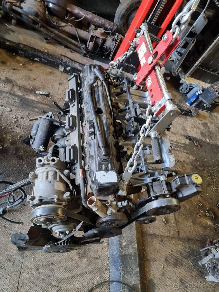 Prodam motor jeep 4.0 XJ,WJ