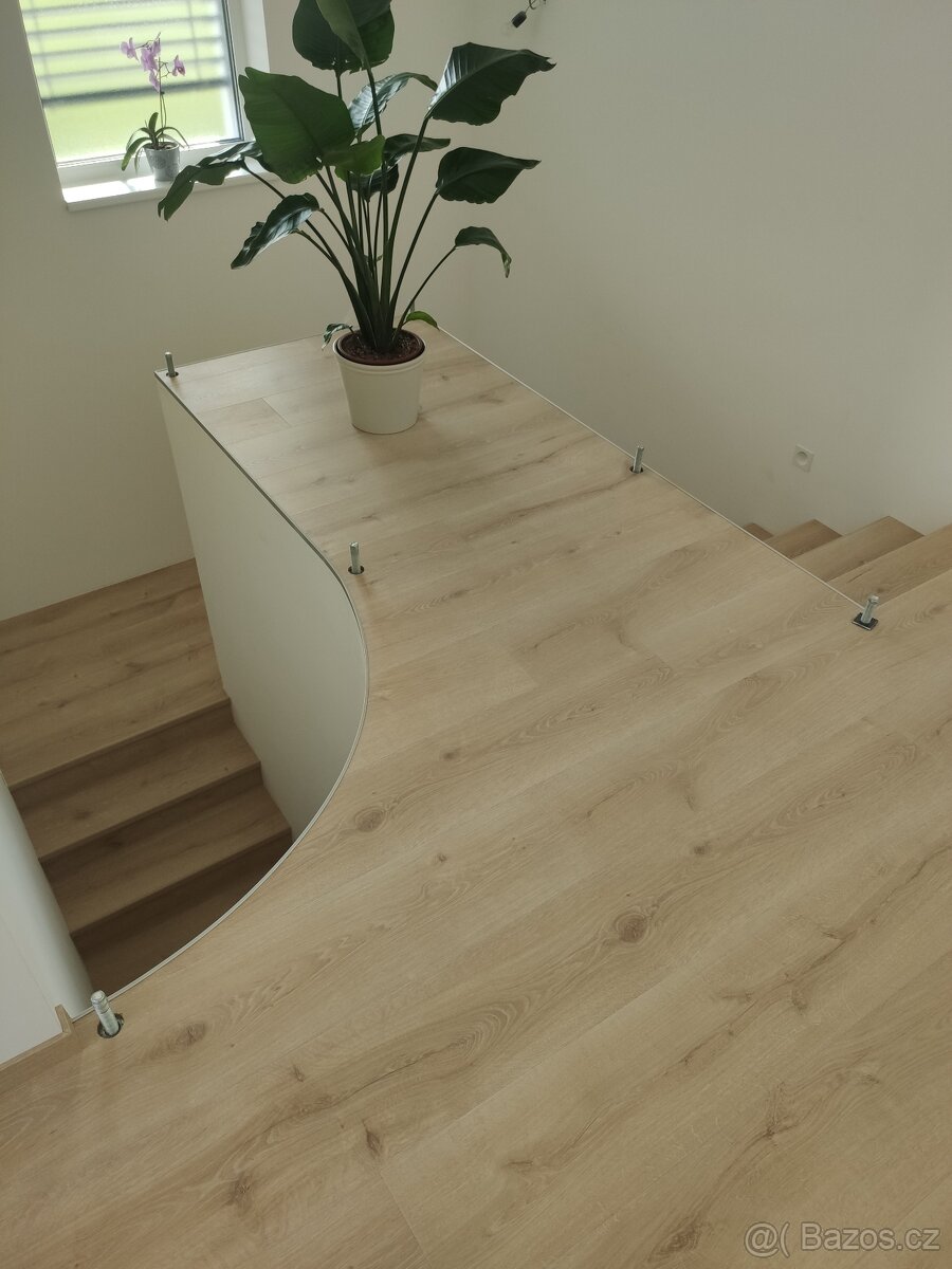 Laminátová podlaha 50m2
