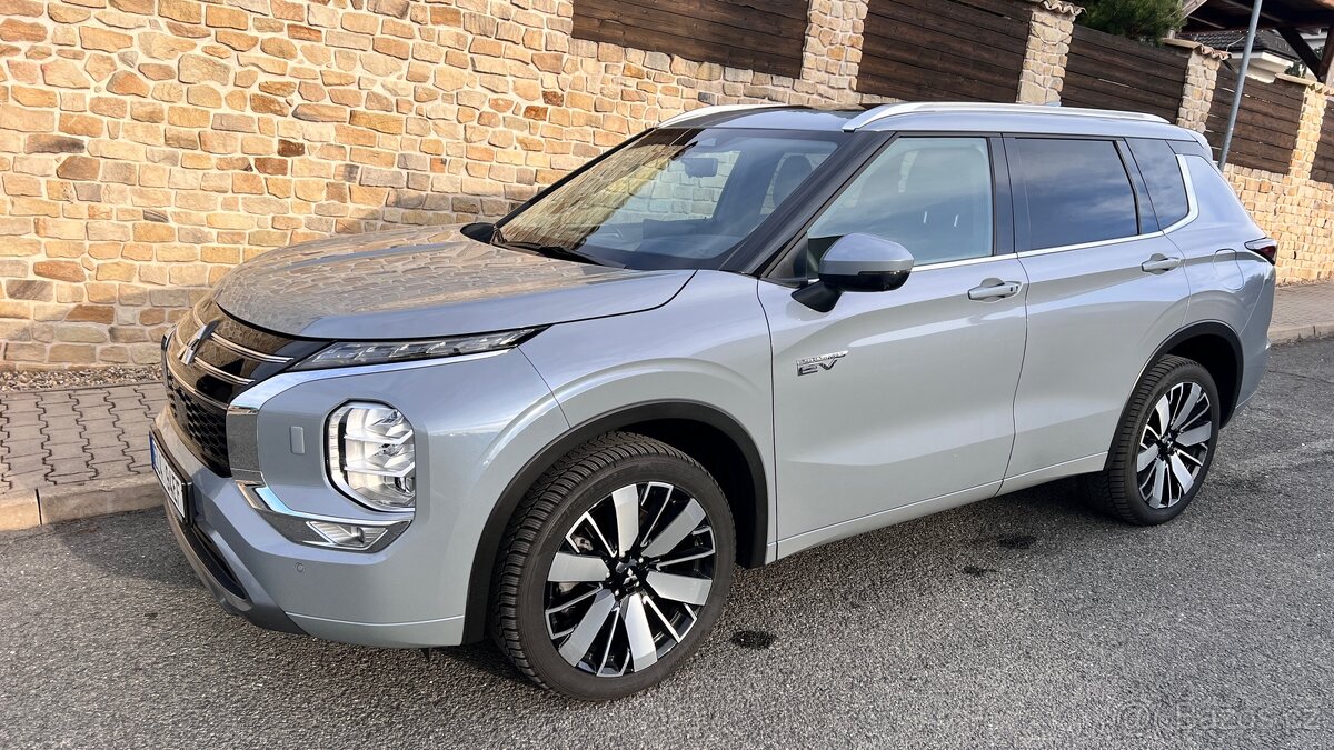Mitsubishi Outlander 2025 PHEV DPH, Instyle