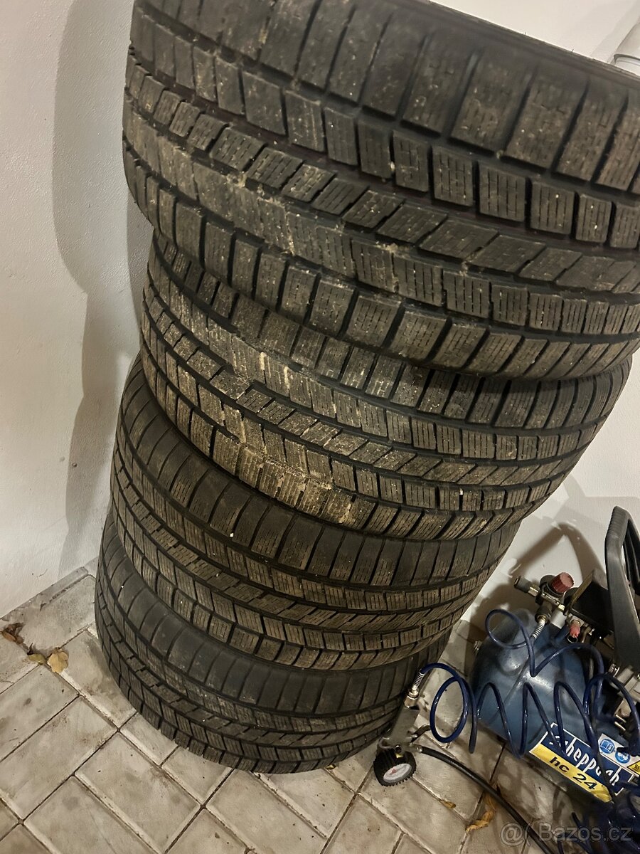 Pirelli scorpion winter